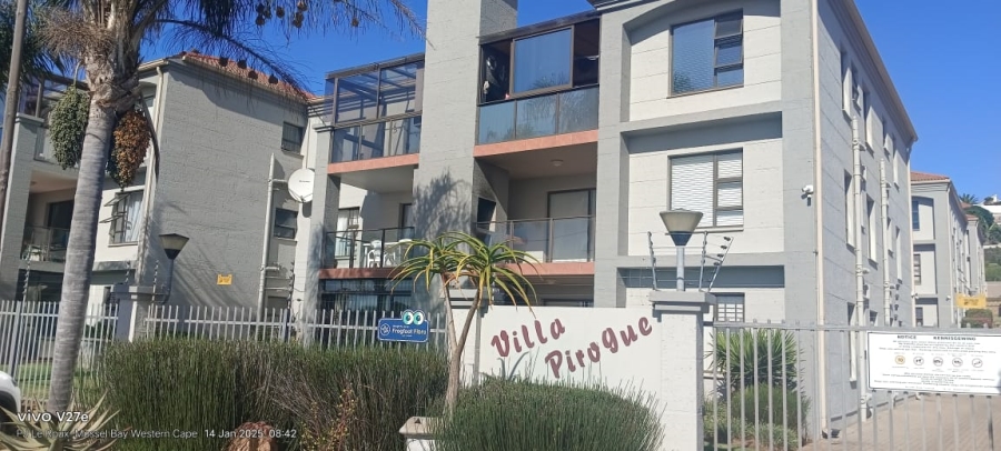 2 Bedroom Property for Sale in Hartenbos Central Western Cape